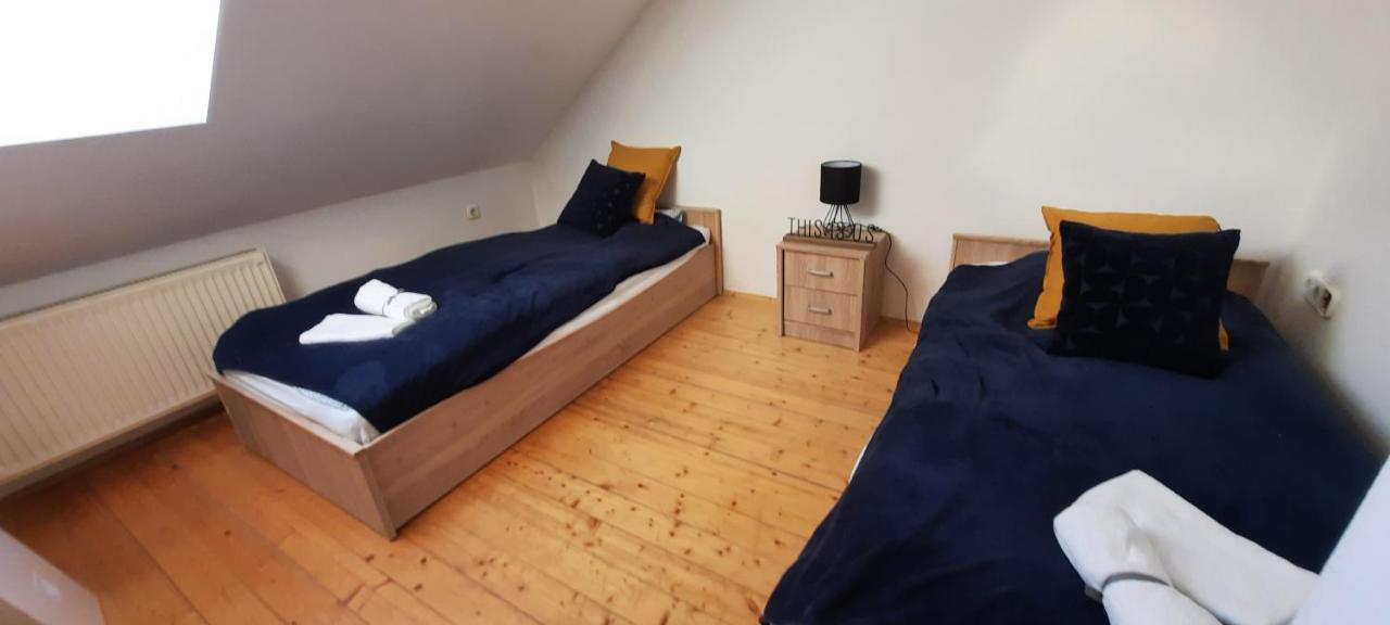 Hi-Bp Garden City Batsanyi Apartment 3 Rooms, Apartment Upstairs Near The City Train With Free Parking Budapest Exterior foto